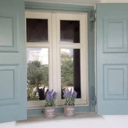 Mykonian Aroma House أورنوس